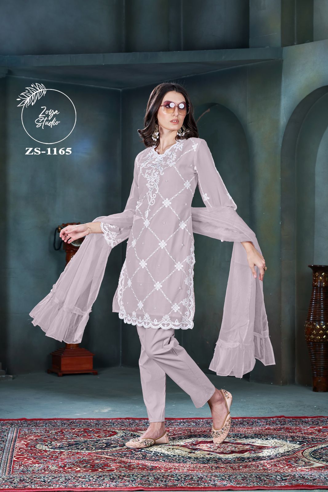 Designer stylish Tunic…Classic Georgette Fabric  with  Heavy Embroidery & HandWork , Stylish Kurti Paired with Glamours  HandWork+Embroidery sleeves & Pant With Organza  Dupatta